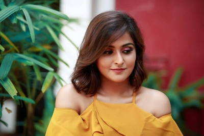 Remya Nambeesan New Photos - 3 of 4