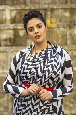 Sreemukhi Photos - 7 of 8