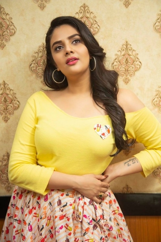 Sreemukhi Photos - 5 / 8 photos