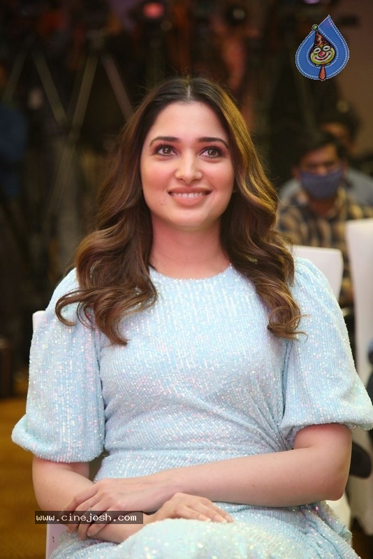 11th Hour Web Series Press Meet - 3 / 21 photos