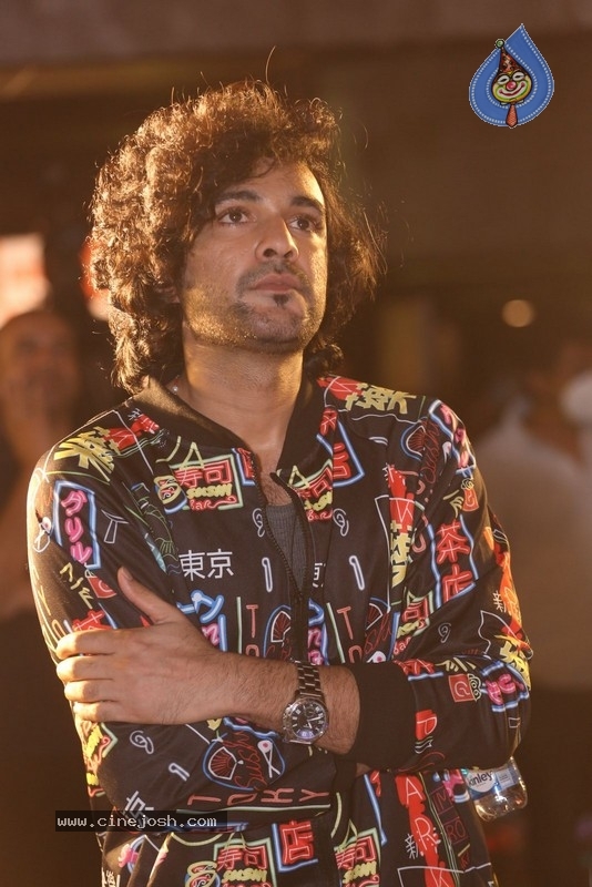 Maa Vintha Gadha Movie Pre Release Event - 3 / 21 photos