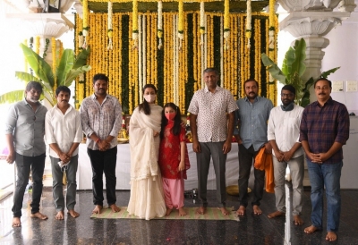 Sarkaru Vaari Paata Movie Opening - 6 of 6