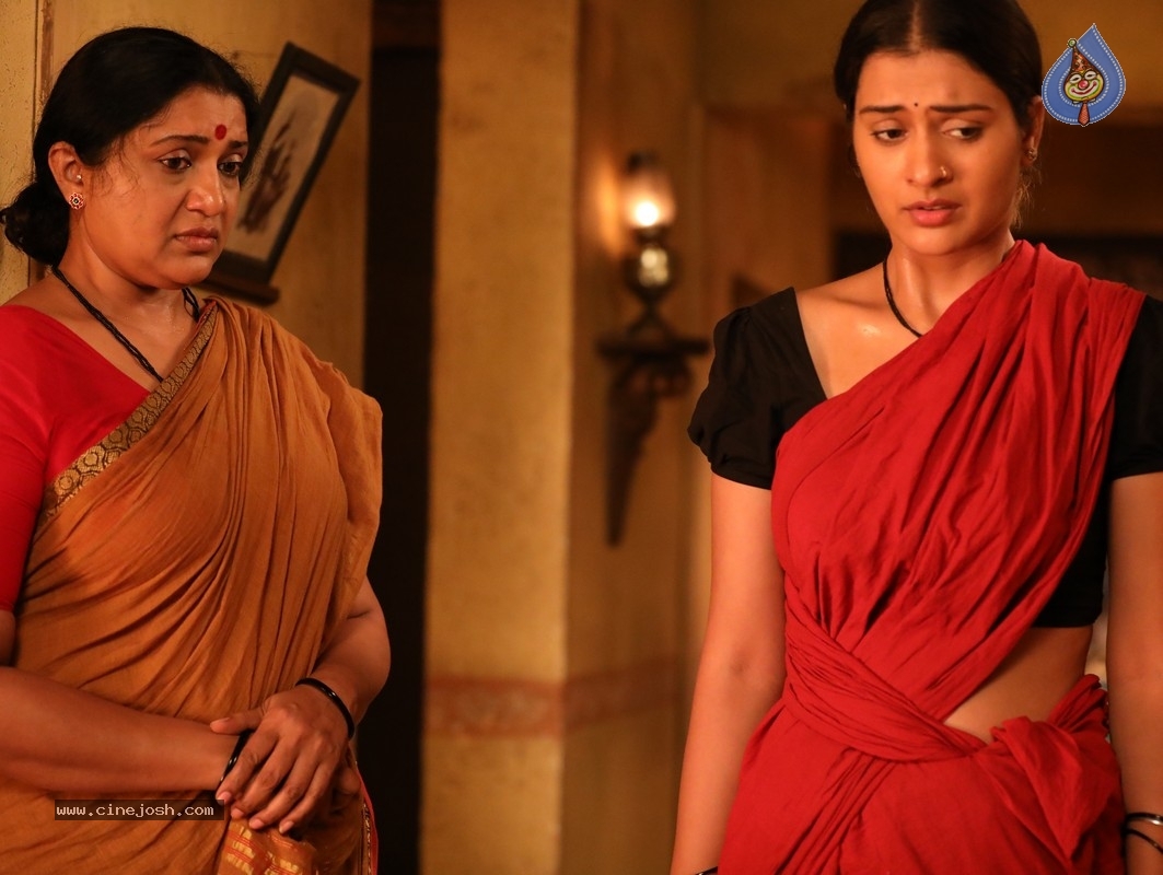 Anaganaga O Athidhi Movie Stills - 5 / 11 photos