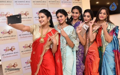Mannara Chopra Launches Sri Krishna Silks Wedding Collection - 4 of 21