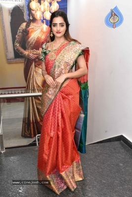 Mannara Chopra Launches Sri Krishna Silks Wedding Collection - 17 of 21