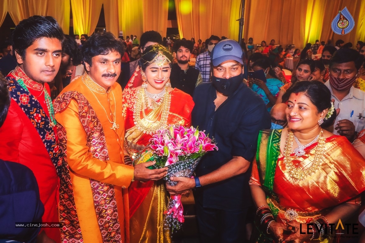 Raghu Kunche Daughter Raga Pushyami Wedding Photos - 9 / 10 photos