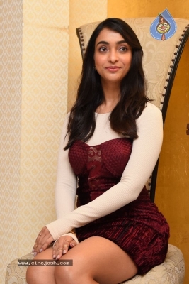 Amrin Qureshi Interview Photos - 17 of 20