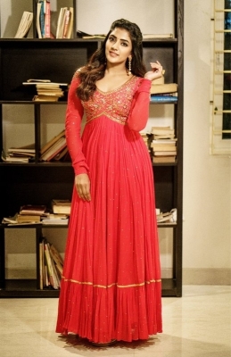 Eesha Rebba Photos - 2 of 4