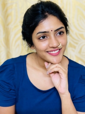 Eesha Rebba Photos - 4 of 4