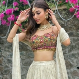 Mouni Roy photos