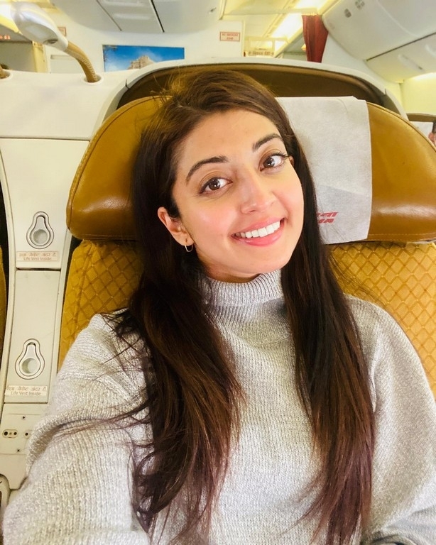 Pranitha Subhash Photos - 2 / 4 photos