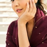 Raashi Khanna Photos