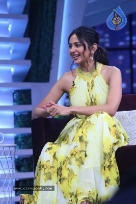 Rakul Preet and Director Krish from the sets of SamJam - 1 of 21