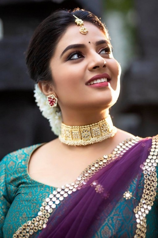 Sreemukhi Photos - 1 / 10 photos