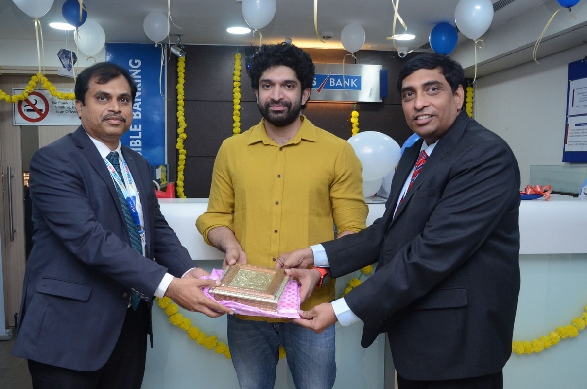 Havish Launches Yes Bank Premium Offer - 15 / 20 photos