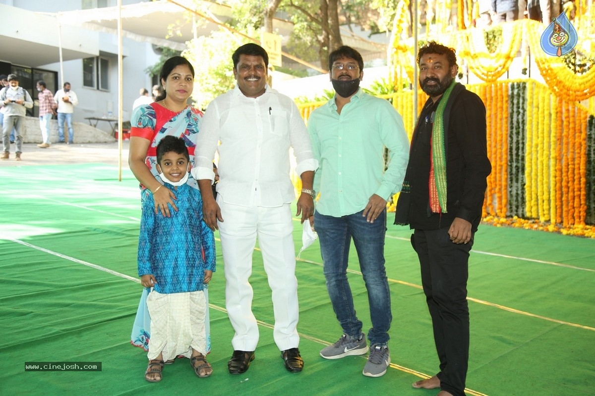 Hero Rahul New Movie Opening - 18 / 21 photos