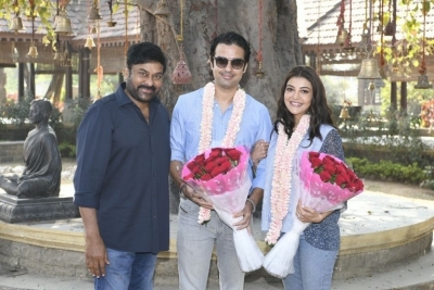 Kajal - Gautam Kitchlu takes Blessings from Chiru - 3 of 4
