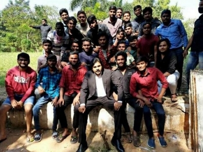 Pawan Kalyan at Vakeel Saab sets - 2 of 2