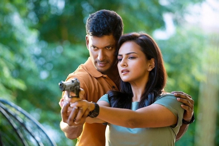 Vishal Chakra Movie Stills - 5 / 9 photos