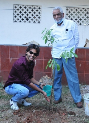 Abhijeet accepted Green India Challenge - 2 of 4