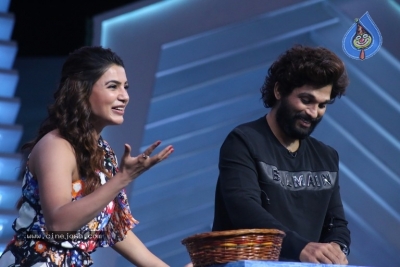 Allu Arjun and Samantha from the sets of SamJam - 1 of 20