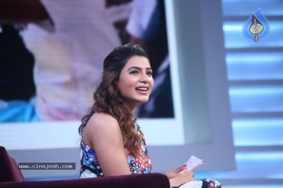 Allu Arjun and Samantha from the sets of SamJam - 8 of 20