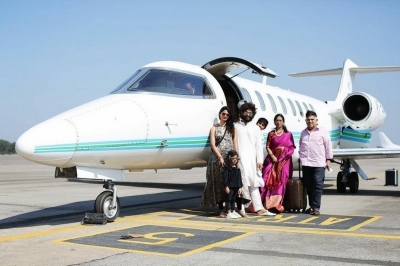 Allu Arjun Family attends Niharika wedding  - 3 of 4