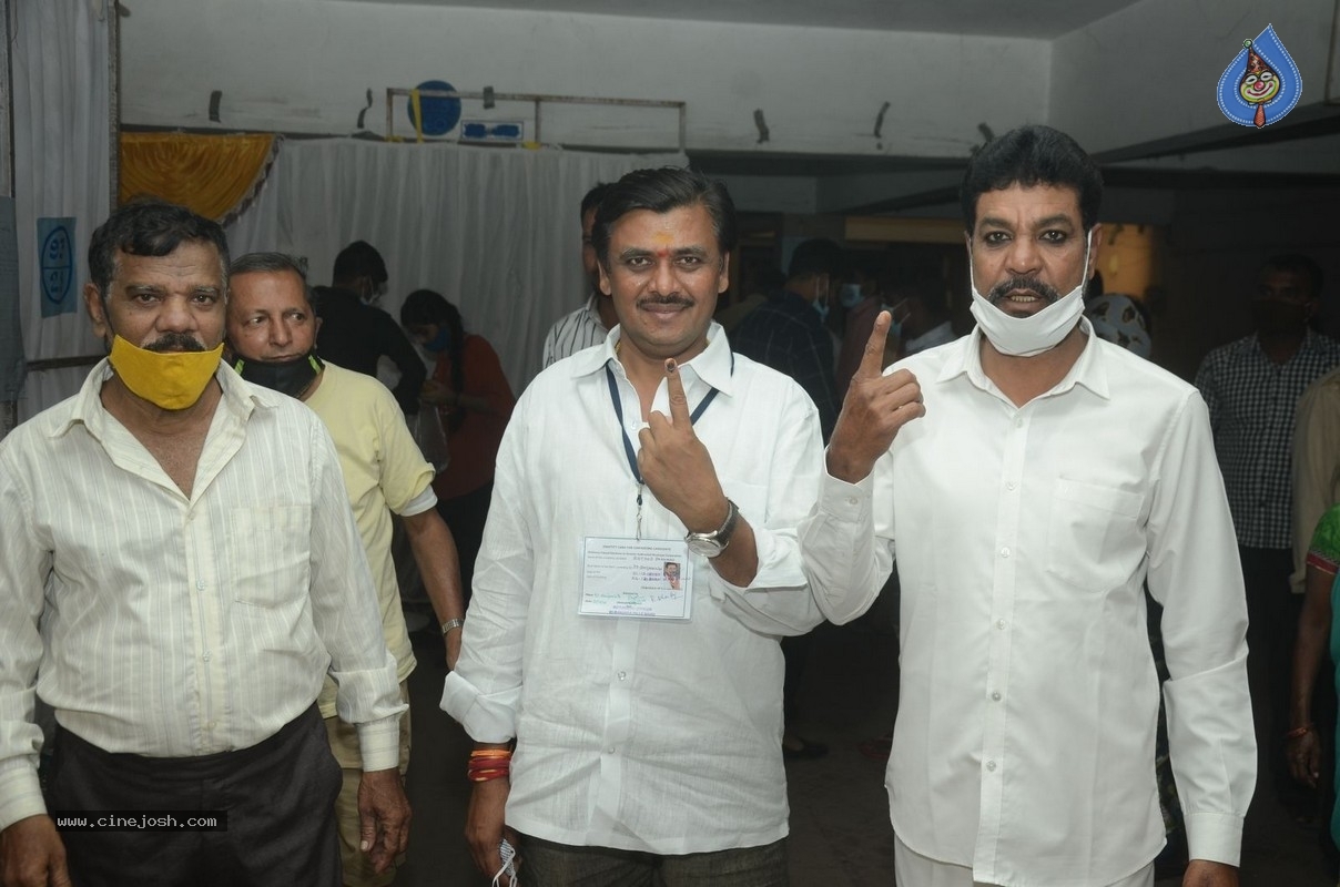 Celebrities cast their Vote GHMC Elections 02 - 1 / 57 photos