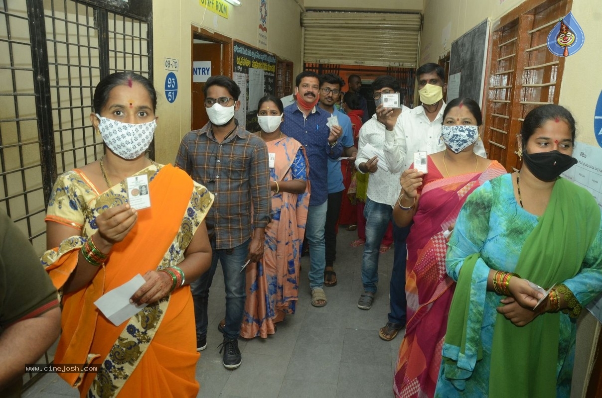 Celebrities cast their Vote GHMC Elections 02 - 26 / 57 photos