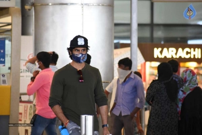 Celebs at Airport Pics - 12 of 14