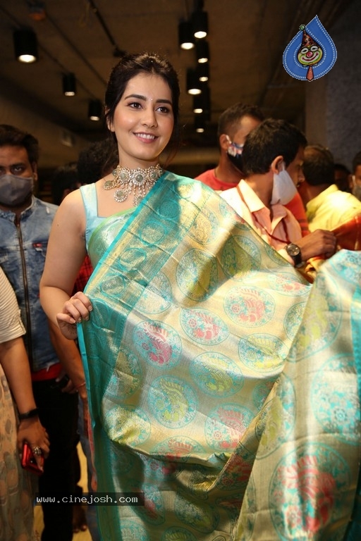 Mugdha Art Studio at Patny Centre - 4 / 40 photos