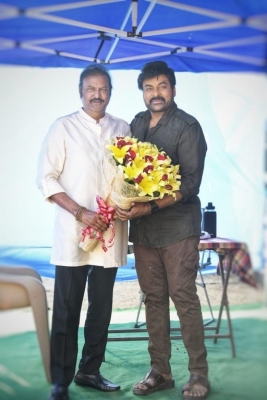 Mohan babu meet Chiranjeevi at Acharya sets - 3 of 4