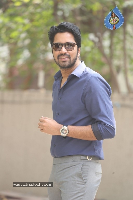 Allari Naresh Photos - 8 / 15 photos