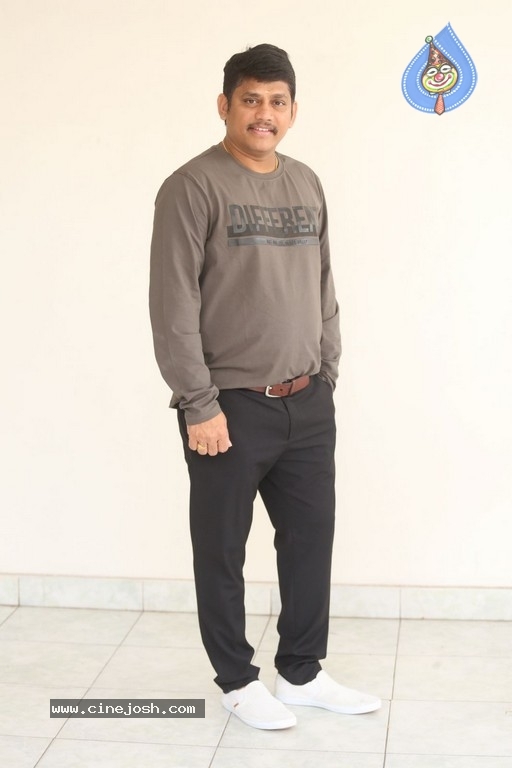 Director Santosh Srinivas Interview - 5 / 6 photos