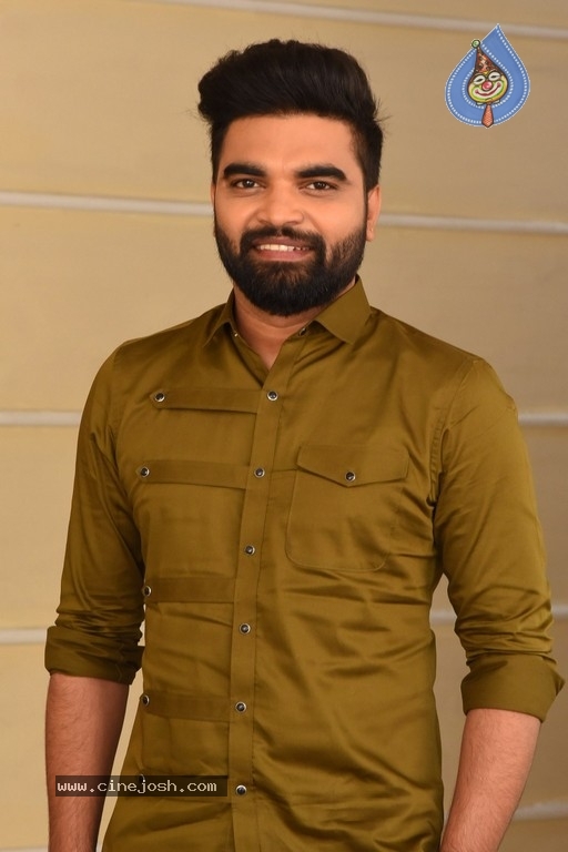 Pradeep Machiraju Photos - 16 / 16 photos