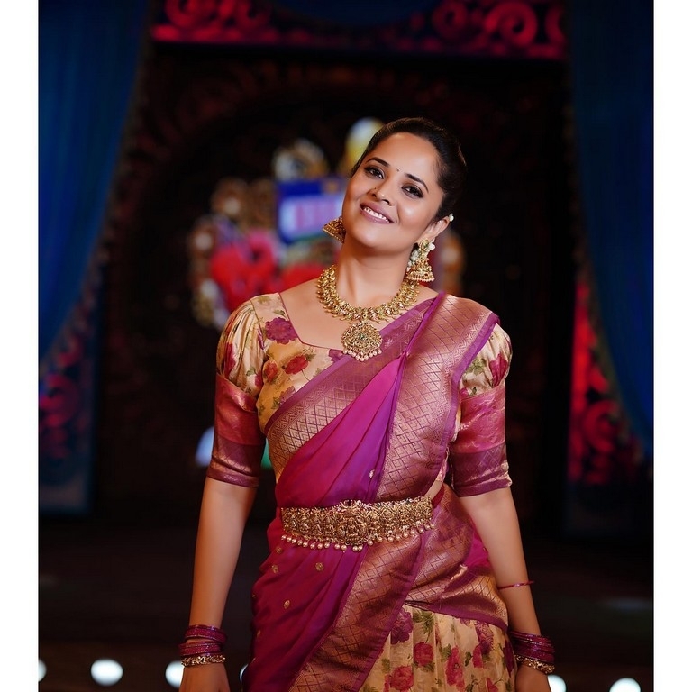 Anasuya Festive Pics - 2 / 13 photos