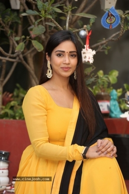 Nivetha Pethuraj - 9 of 21