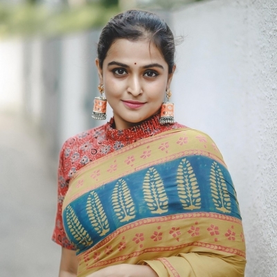 Remya Nambeesan Pics - 1 of 3