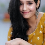 Ritika Singh Photos