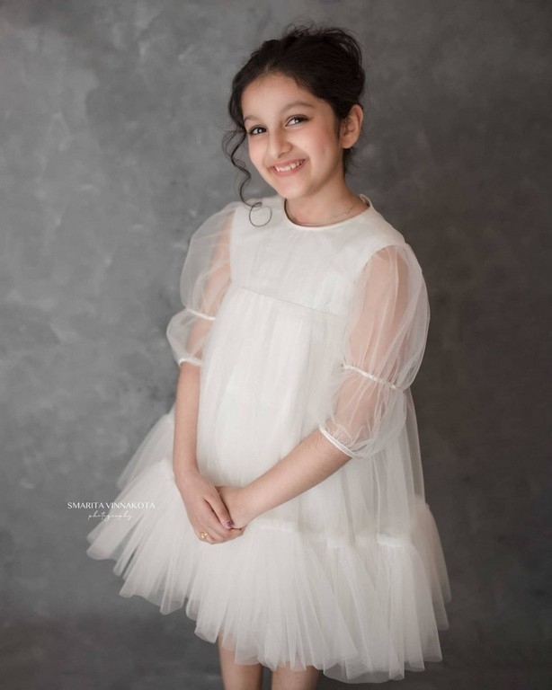 Sitara Ghattamaneni Cute Photos - 4 / 4 photos