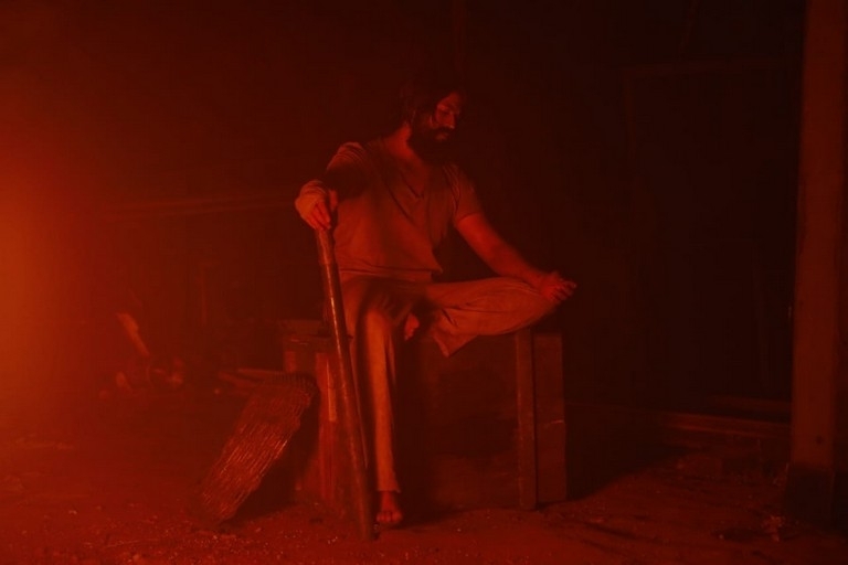 KGF 2 Working Photos - 1 / 6 photos