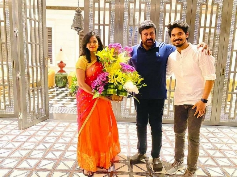 Actor Sudhakar met Megastar  - 4 / 5 photos