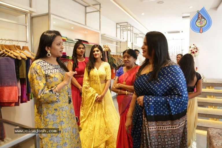Chandrika Kancherla Clothing Brand Opening - 28 / 39 photos