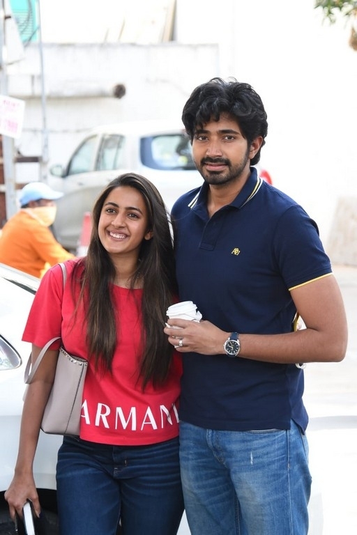 New Couple at Orka Cafe - 1 / 5 photos