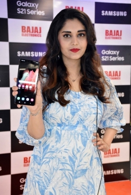 Surbhi Launches Samsung Galaxy S21 - 8 of 20