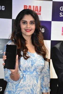 Surbhi Launches Samsung Galaxy S21 - 16 of 20