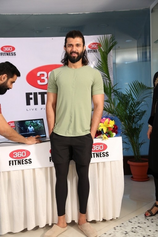 VD Launch Kuldep Website - 7 / 18 photos