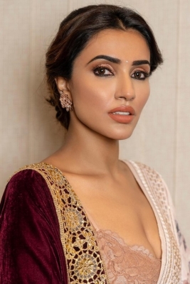 Akshara Gowda Pics - 6 of 9