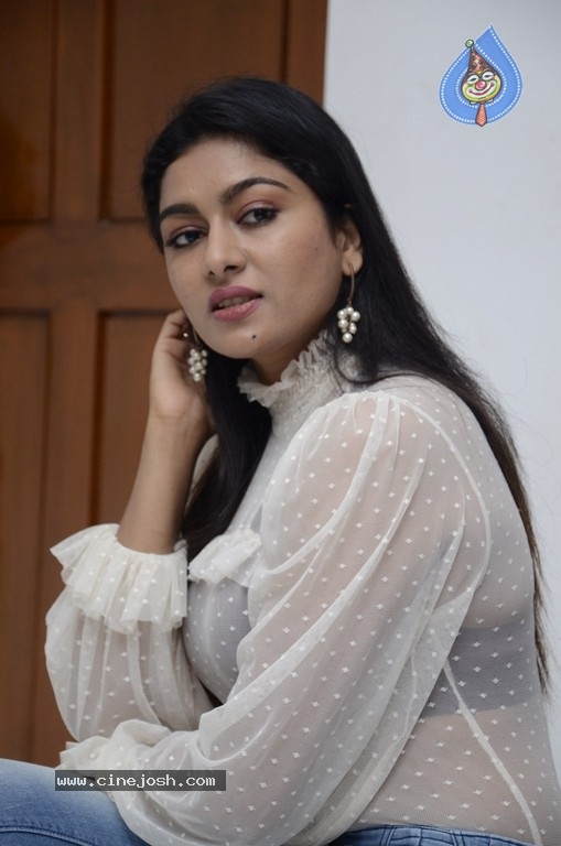 Akshatha Srinivas Photos - 16 / 20 photos