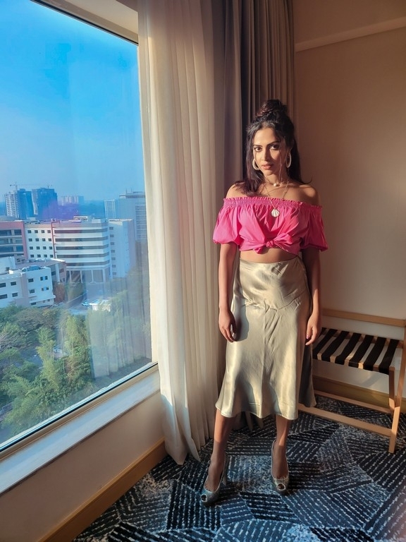 Amala Paul Pics - 1 / 4 photos